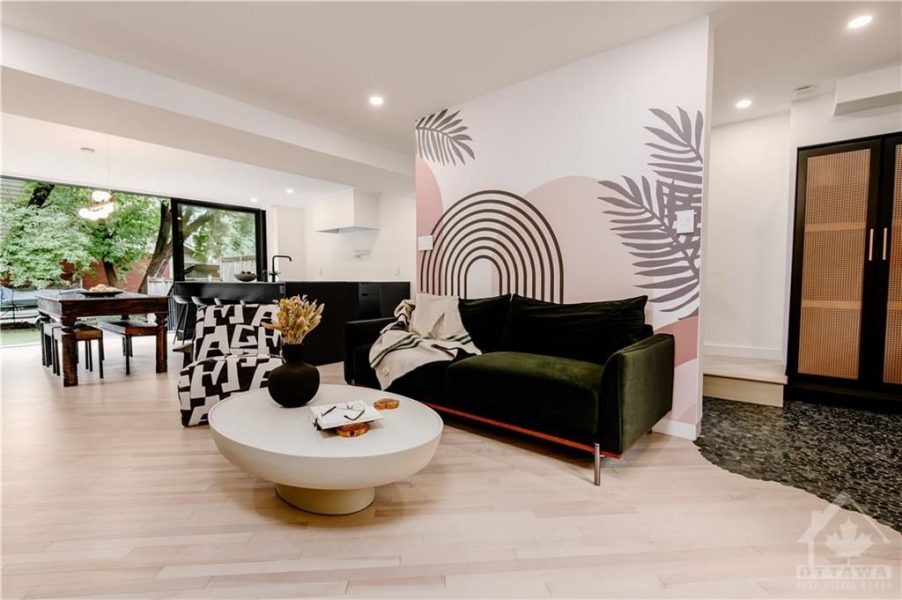 Common hardwood throughout for a seamless look