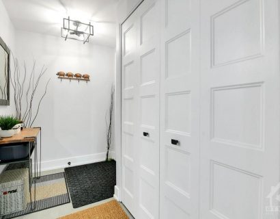Condo Reno A new Foyer